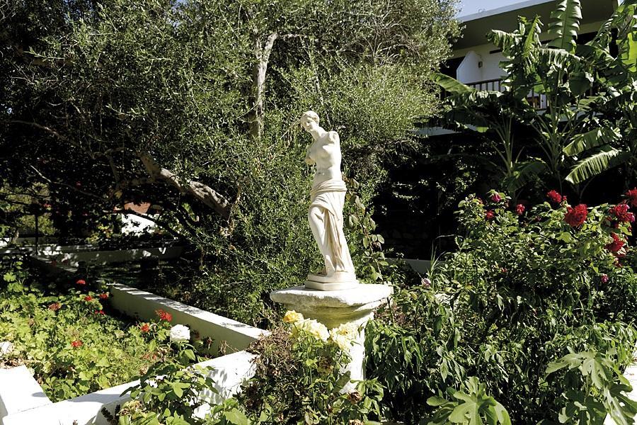 Milos Garden Apartment Adamantas  Ngoại thất bức ảnh